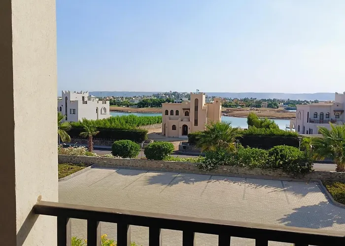 Nayah Stays, El Gouna Fanadir Marina Sea View