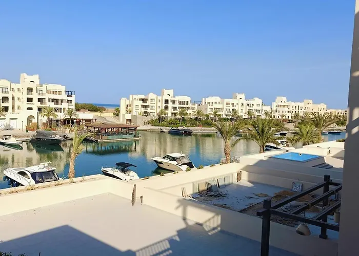 Nayah Stays, El Gouna Fanadir Marina Sea View