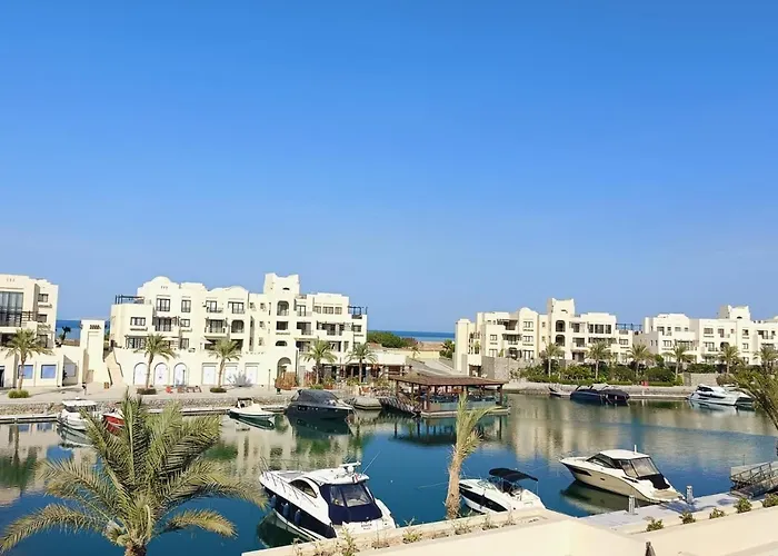 Nayah Stays, El Gouna Fanadir Marina Sea View Apartment